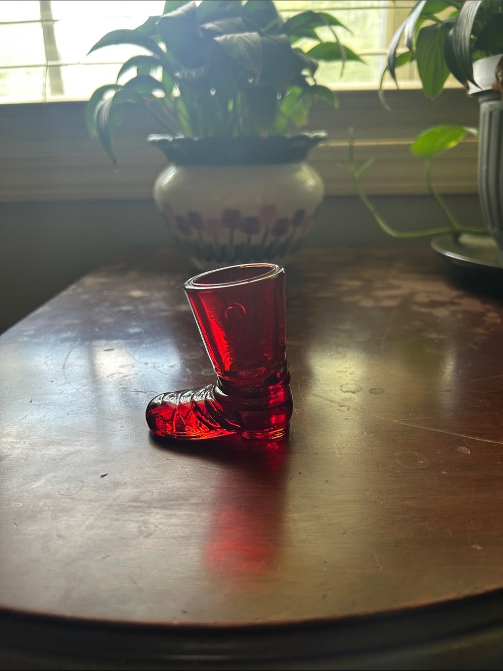 Beautiful vintage Fenton /Degenhart ruby glass lonestar boot